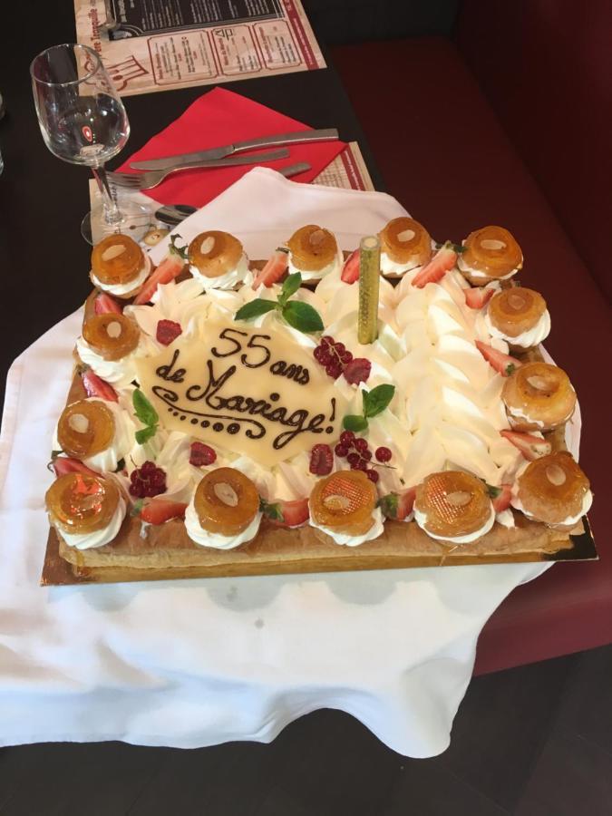 Au Pere Tranquille Hotel Tinchebray-Bocage Eksteriør billede