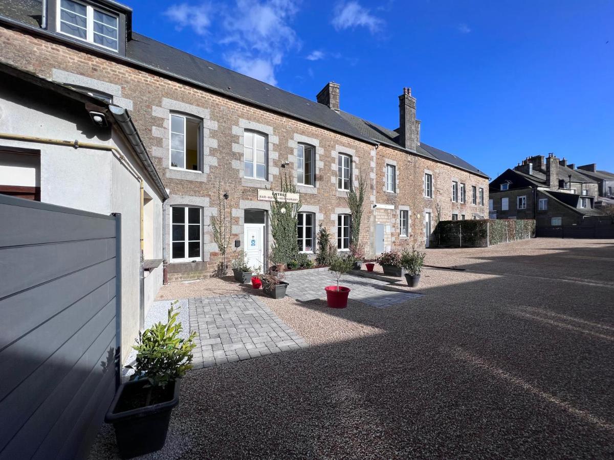 Au Pere Tranquille Hotel Tinchebray-Bocage Eksteriør billede