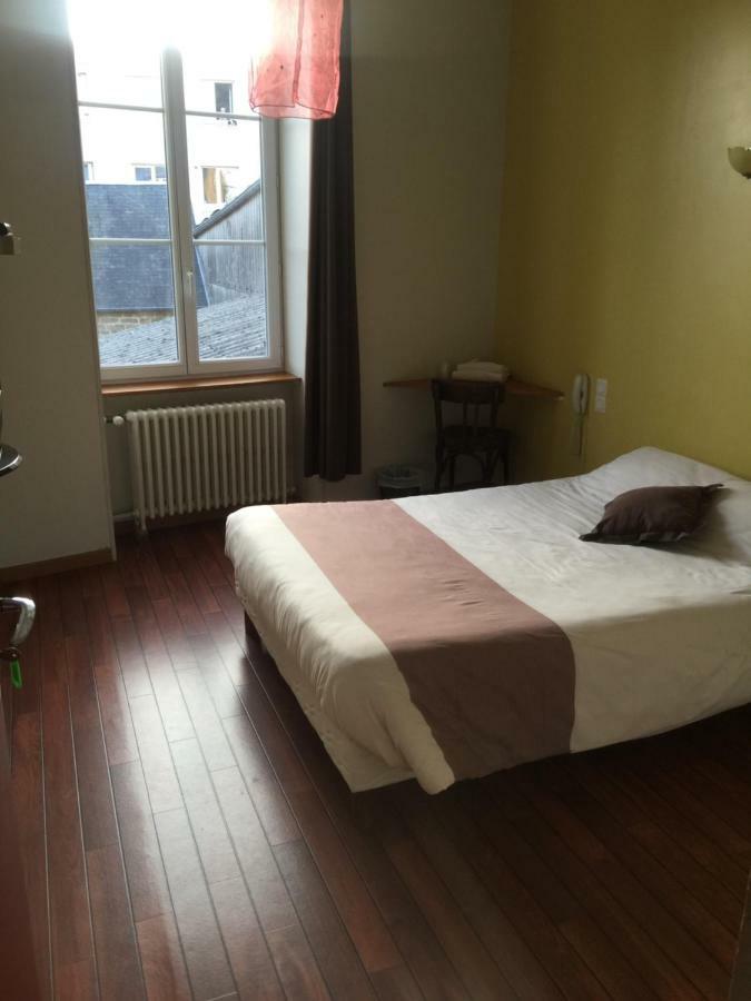 Au Pere Tranquille Hotel Tinchebray-Bocage Eksteriør billede